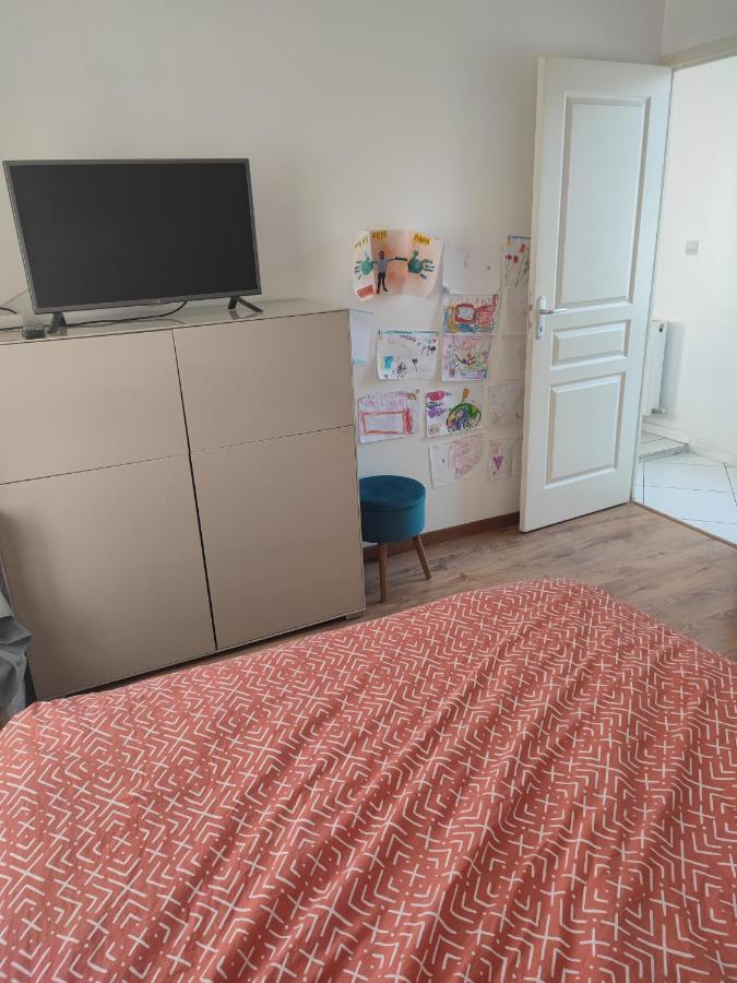 Appartement Chateau Des Montees Orleans Exterior photo